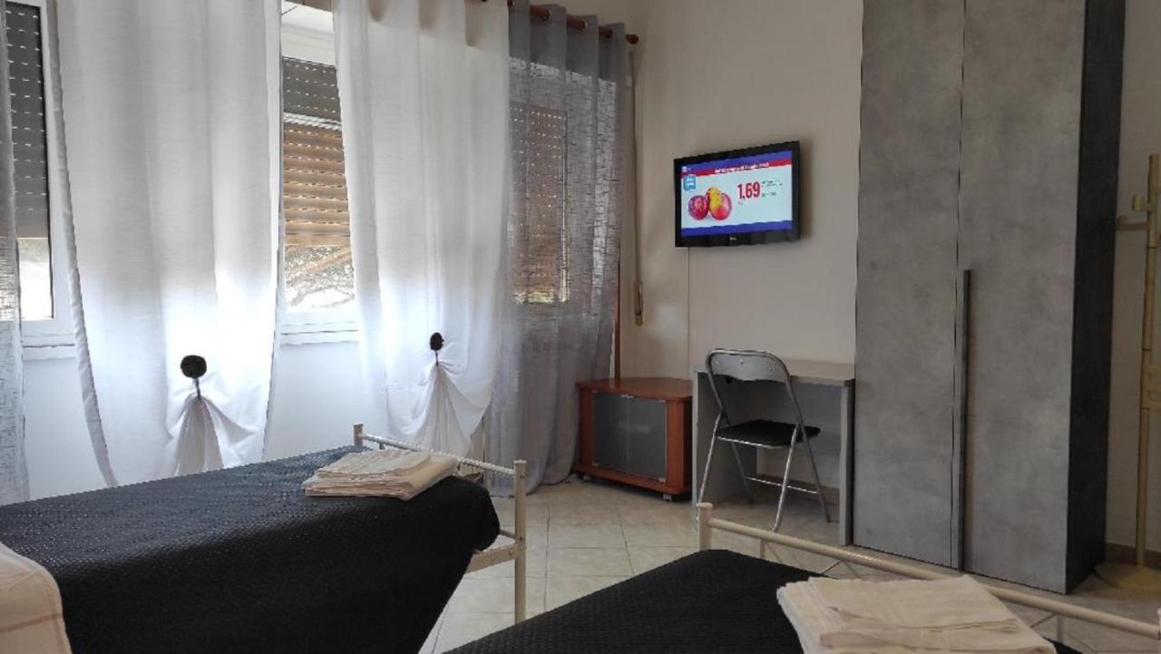 Casa Gio Ξενοδοχείο Λίντο ντι Όστια Εξωτερικό φωτογραφία